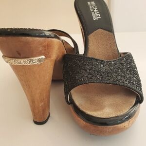 MICHEAL KORS Sandals​